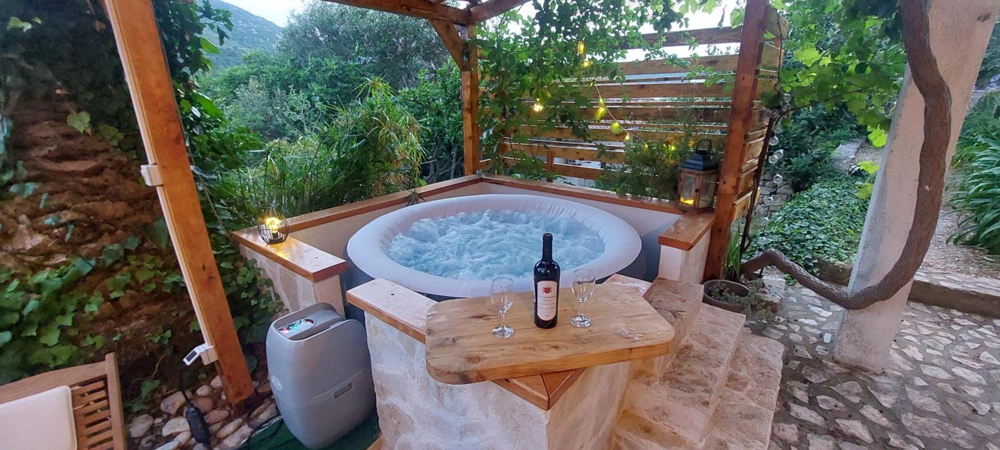 Апартаменты Taverna -sunce- With Jacuzzi *
